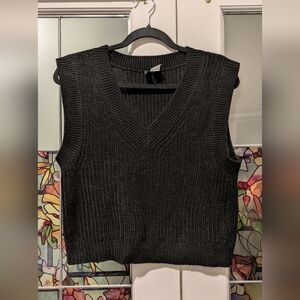 H&M Black V-Neck Sweater Vest Xs